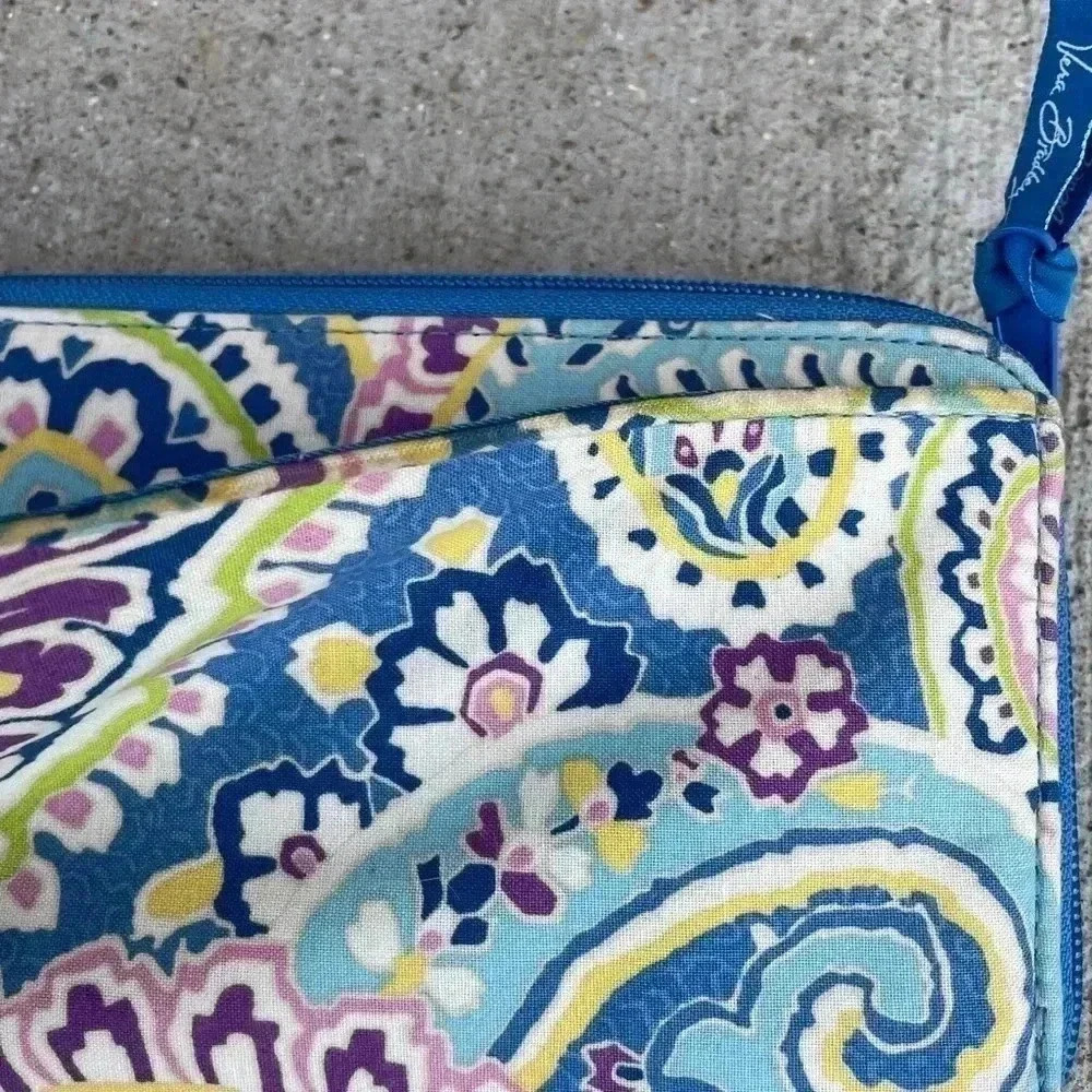 Vera Bradley Personal Travel Organizer Wallet Capri Blue Pattern - Picture 2 of 4